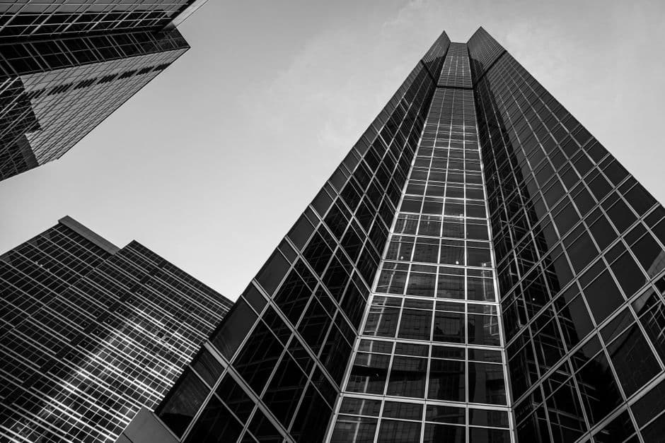 Betonun Dijital İmtihanı: Yapay Zeka Şebekeleri Çöküşün Eşiğine mi Getiriyor?