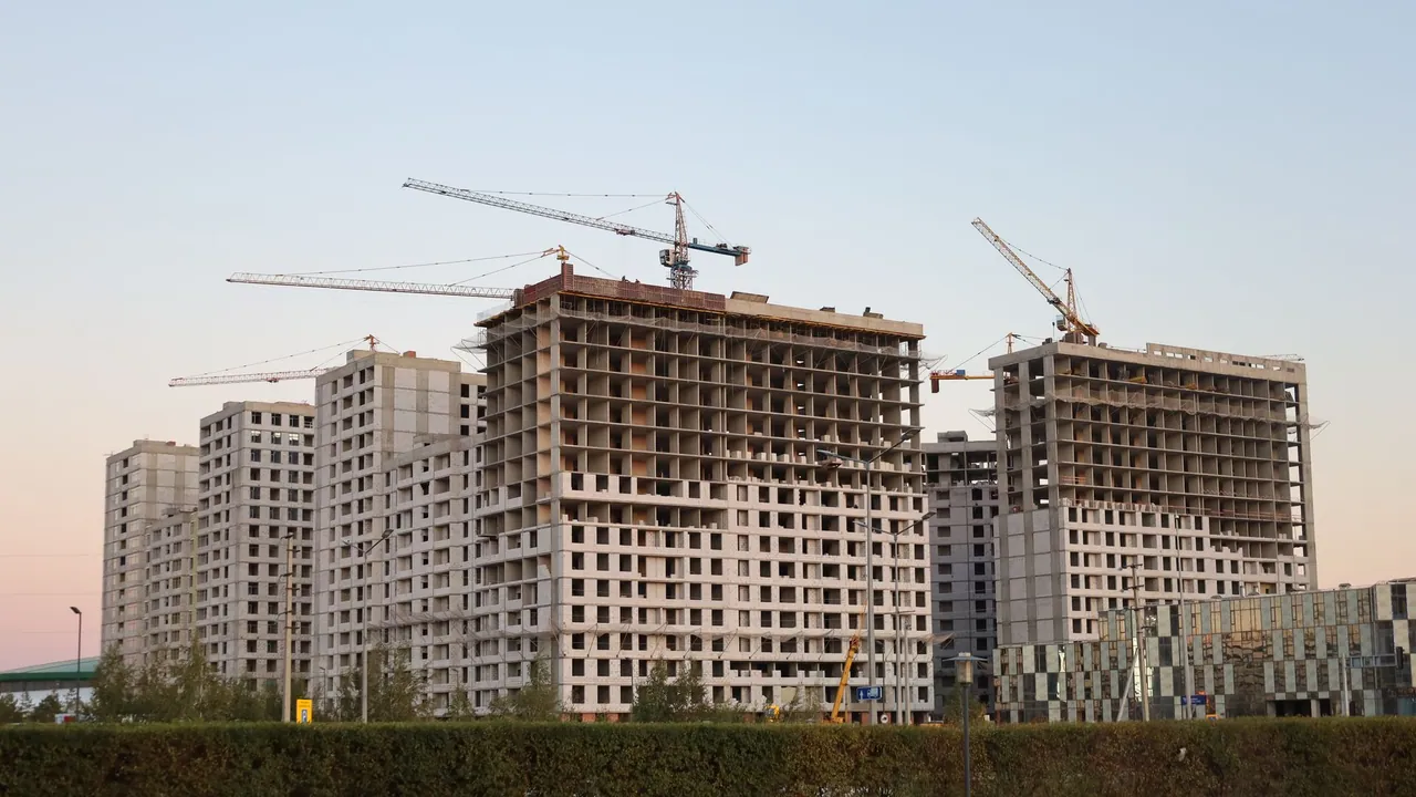 İnşaat Maliyetlerinde Yüzde 28,66 Artış Kaydedilirken Sanayi Üretimi Geriledi