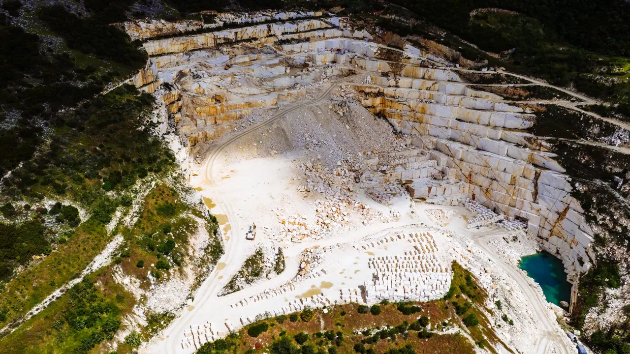 Bey Dağları’ndaki Mermer Ocakları Köylere Kadar Genişledi