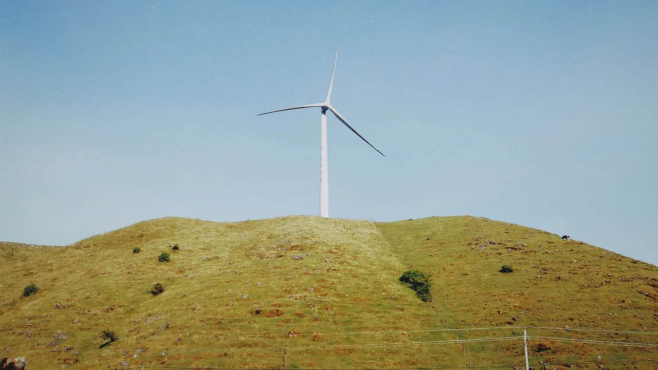 Çalık Renewables Zatriq Rüzgâr Enerji Santrali'nde İlk Türbinleri Devreye Aldı
