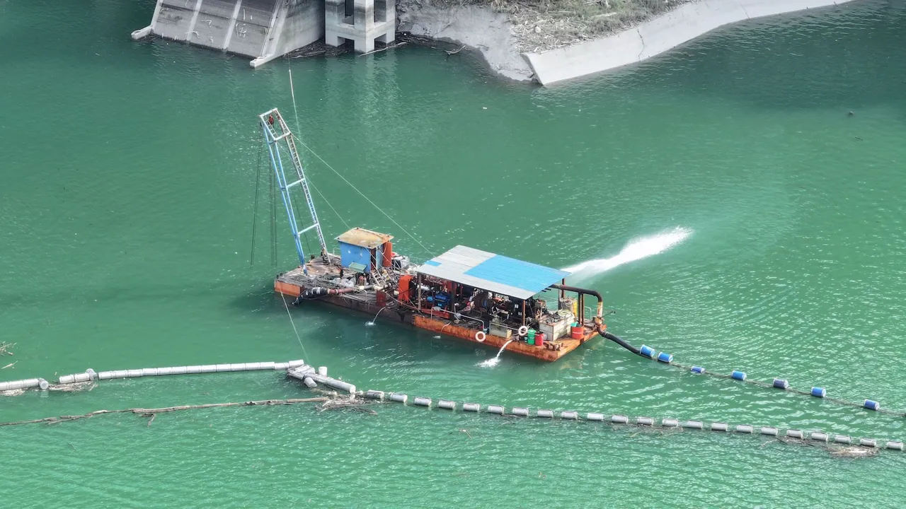 İzmir'de 88 Derede 92 Kilometrelik Temizlik Çalışması Yürütüldü