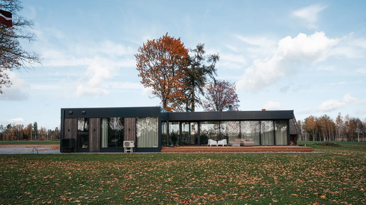 Indiana'da 2700 ft² Büyüklüğündeki Dutchmoor Valley Guesthouse Tamamlandı