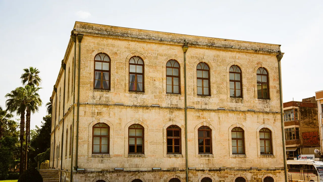 Adana'da Tarihi Konutların Tescili İçin Resmi Başvuru Yapıldı
