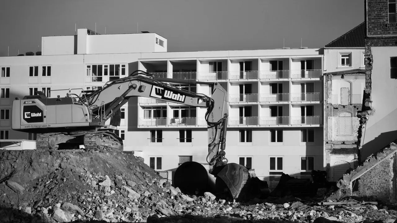 Yüksek Yapıların Yıkımı İçin Yeni Kurallar Getirildi