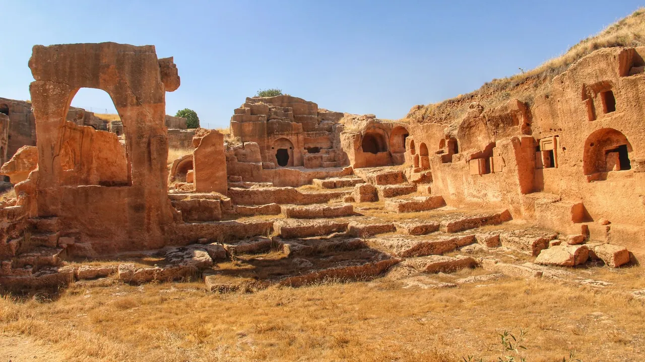 Tlos Antik Kenti Tiyatrosu Restorasyonu Tamamlandı: Yenilenebilir Enerjiyle Gece Müzeciliği Dönemi