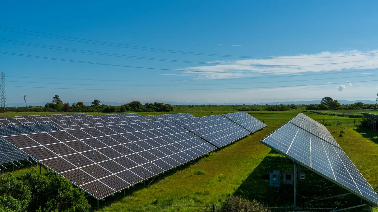 Çin'in Yenilenebilir Enerji Altyapısında Kapasite ve Şebeke Darboğazı