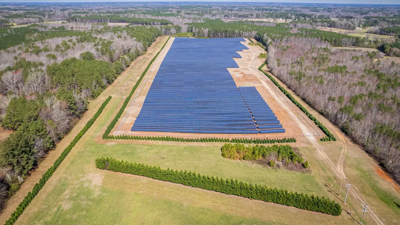 Acesur'dan İspanya'da Tarım-Güneş Enerjisi Tesisi