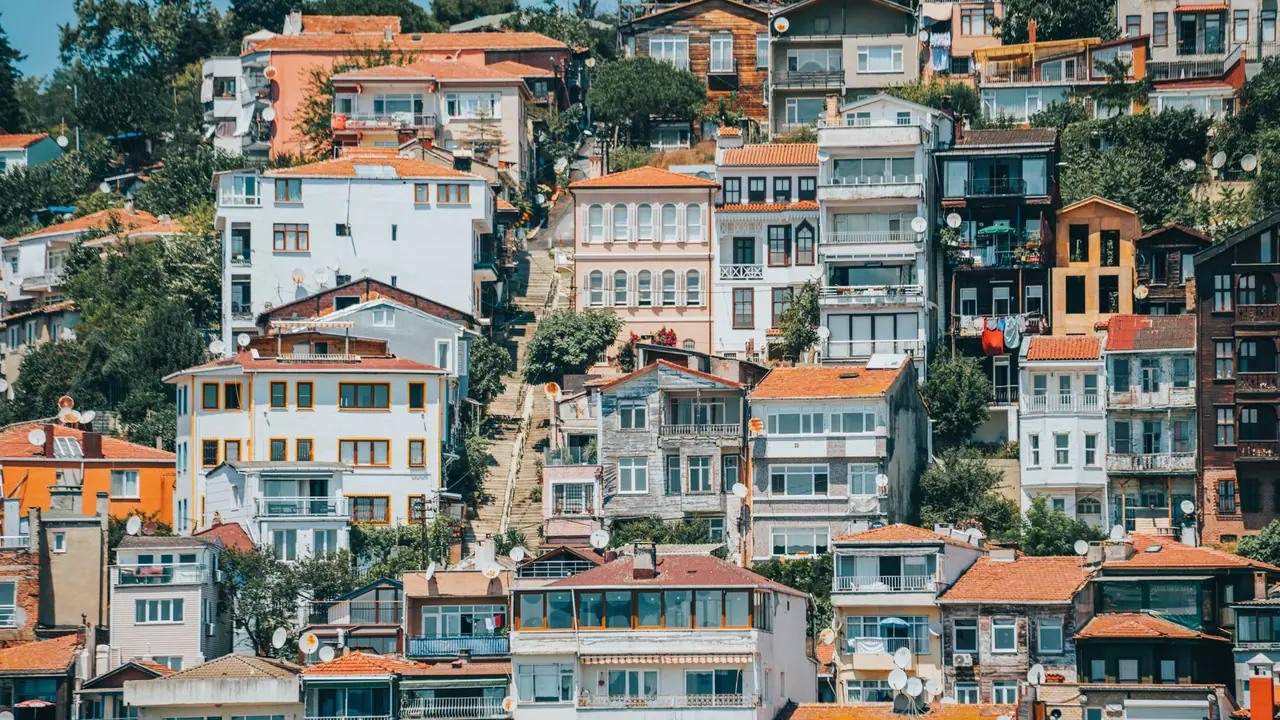 İzmir Kadifekale'de tarihi silüeti koruyacak dönüşüm projesi