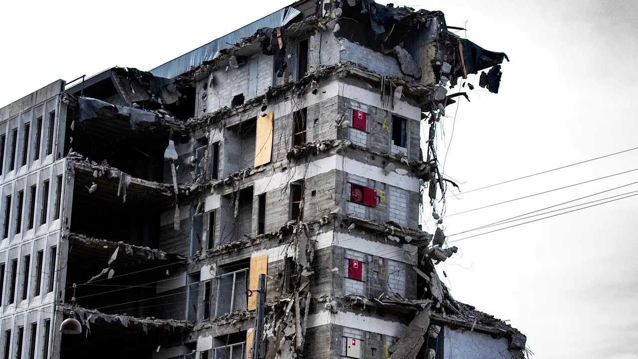 Grand İsias Otel Davasında Kamu Kurumlarına Toplam Yüzde 28 Kusur Atfedildi