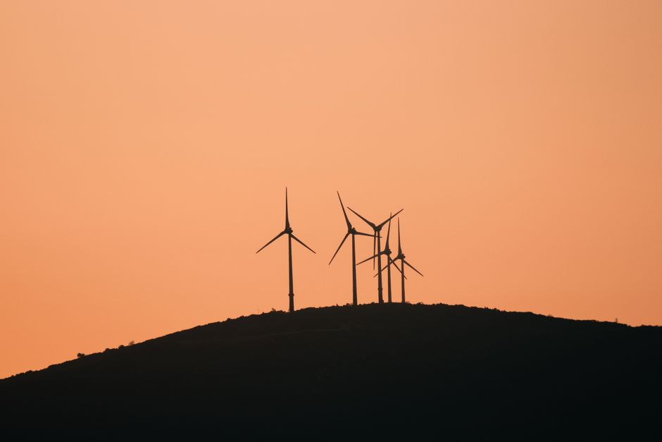 ENERJİ SEKTÖRÜNDE DEPREM ETKİSİ! Türkiye'nin Yenilenebilir Gücü 78.561 Megavata Fırladı: Mimarlar, İnşaat ve Çevre Mühendisleri Bu Dönüşüme Hazır mısınız?