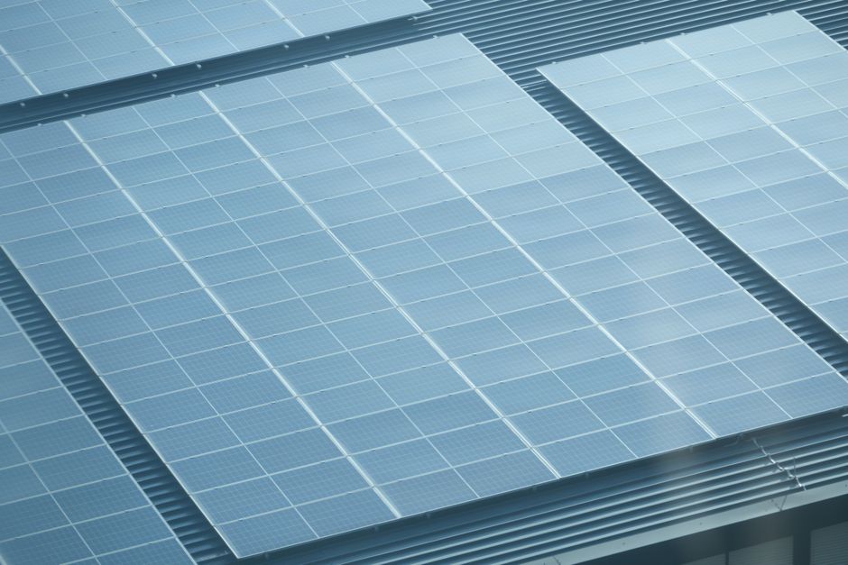 Küresel Enerji Devrimi: Güneş Enerjisi Kapasitesi 3 Teravat Barajını Devirdi